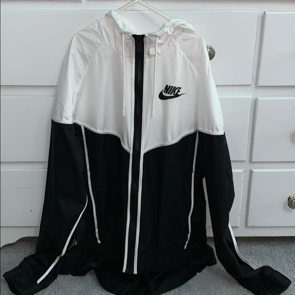 Nike windbreaker